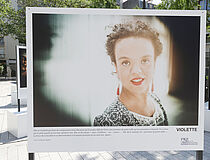 Exposition Etre beau sur la Grand'Place - Agrandir l'image (fenêtre modale)