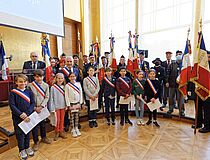 cérémonie de commémoration du 77e anniversaire de la Victoire du 8 mai 1945 - Agrandir l'image (fenêtre modale)