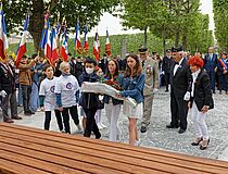 cérémonie de commémoration du 77e anniversaire de la Victoire du 8 mai 1945 - Agrandir l'image (fenêtre modale)