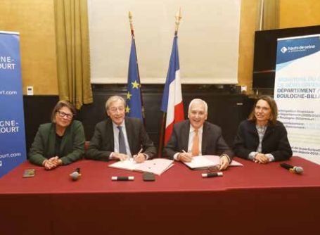 Pierre-Christophe Baguet et Georges Siffredi, président du département des Hauts-de-Seine, ont signé le 4ème contrat de développement département-ville le 13 novembre à l’hôtel de ville en présence de Marie-Laure Godin, vice-présidente du Département, et Christine Lavarde, sénatrice. @Bahi